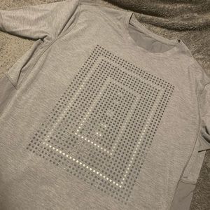 Men’s Lululemon T-Shirt XL